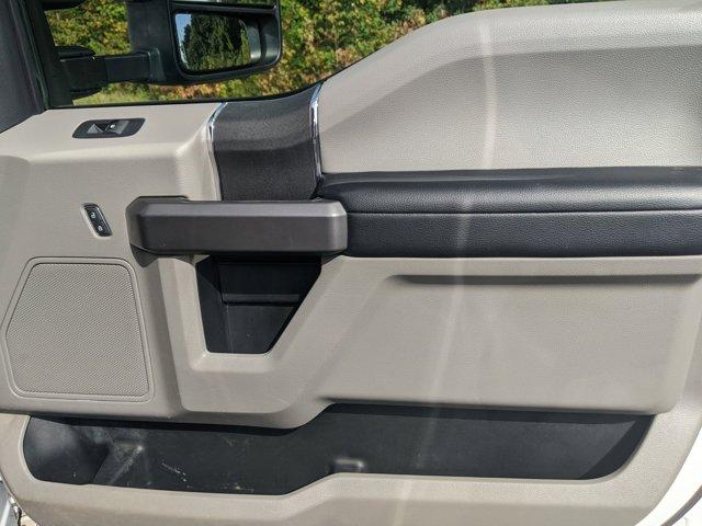 Photo of 2021 Oxford White Ford F-350