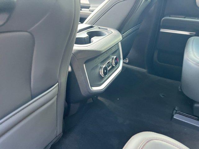 Photo of 2025 Agate Black Metallic Ford Expedition