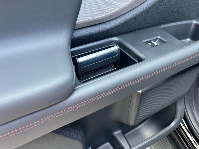 Photo of 2025 Agate Black Metallic Ford Expedition