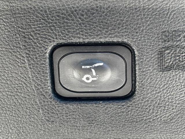 Photo of 2018 Magnetic Metallic Ford Edge