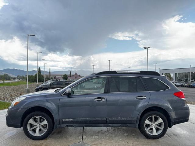 Photo of 2014 Carbide Gray Metallic Subaru Outback