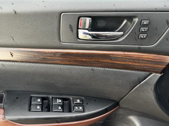 Photo of 2014 Carbide Gray Metallic Subaru Outback