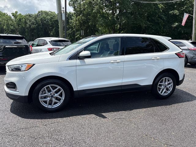 Photo of 2022 STAR WHITE Ford Edge