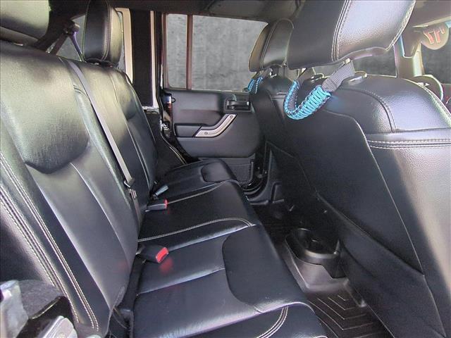 Photo of 2017 Black Clearcoat Jeep Wrangler Unlimited