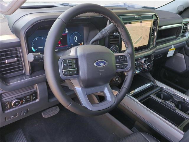 Photo of 2025 Star White Metallic Tri-Coat Ford F-350