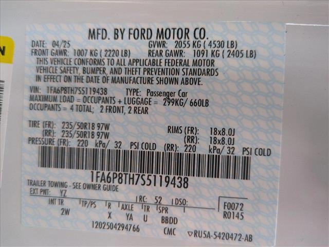 Photo of 2025 Oxford White Ford Mustang