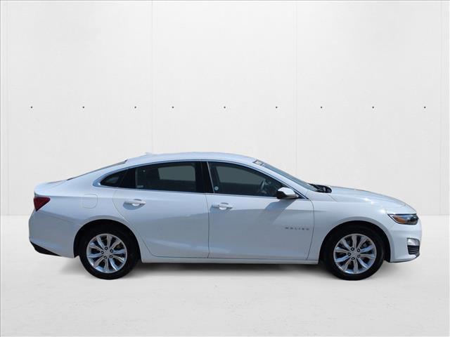 Photo of 2023 Summit White Chevrolet Malibu