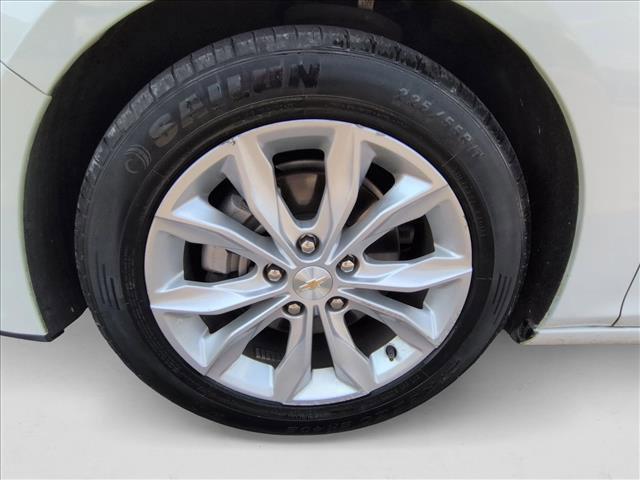 Photo of 2023 Summit White Chevrolet Malibu