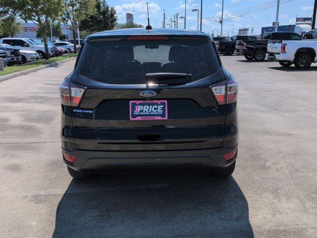 Photo of 2017 Shadow Black Ford Escape