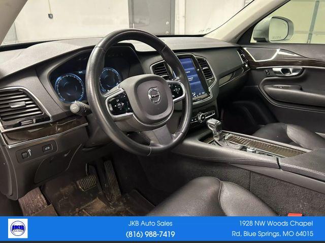 Photo of 2018 Silver Volvo XC90
