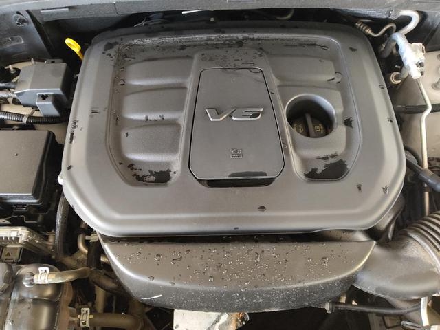 Photo of 2021 White Knuckle Clearcoat Dodge Durango