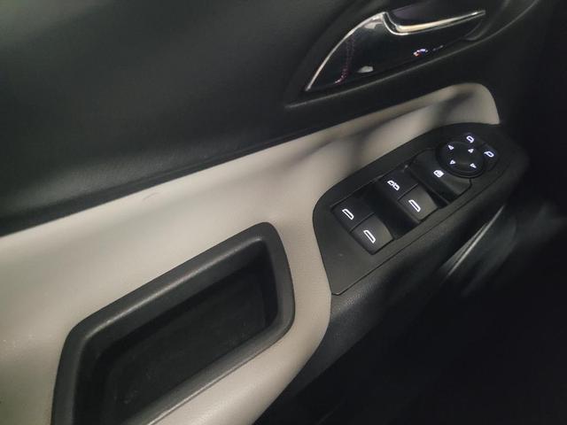 Photo of 2022 Iron Gray Metallic Chevrolet Equinox