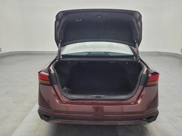 Photo of 2023 Red Nissan Altima