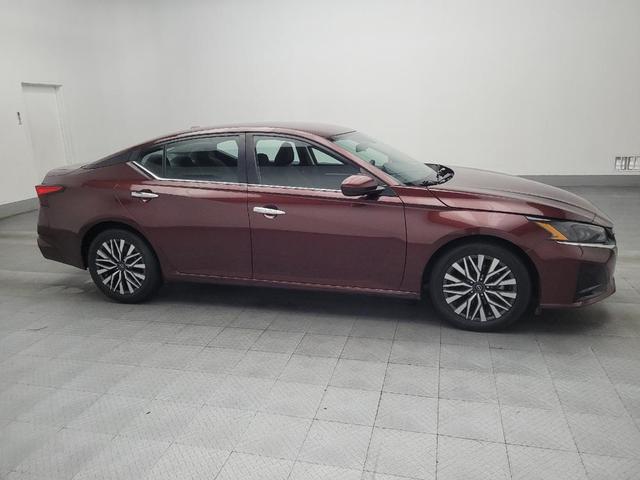 Photo of 2023 Red Nissan Altima