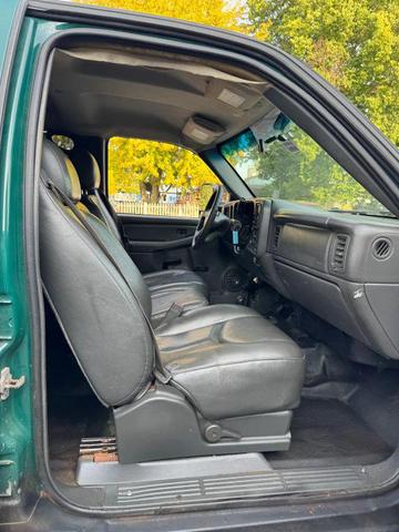 Photo of 2007 Woodland Green GMC Sierra 2500