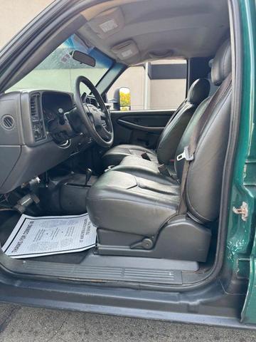 Photo of 2007 Woodland Green GMC Sierra 2500