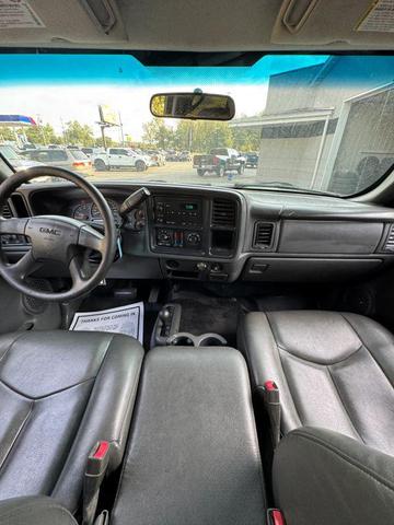 Photo of 2007 Woodland Green GMC Sierra 2500