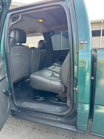 Photo of 2007 Woodland Green GMC Sierra 2500
