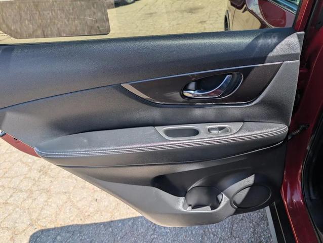 Photo of 2019 Scarlet Ember Tintcoat Nissan Rogue