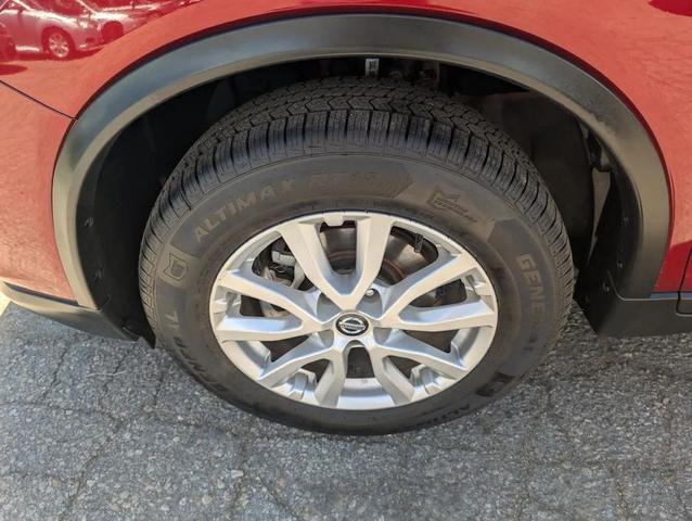 Photo of 2019 Scarlet Ember Tintcoat Nissan Rogue
