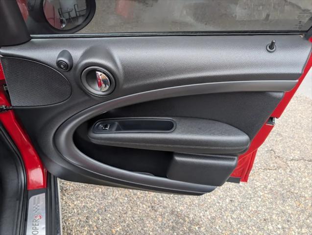 Photo of 2015 Red MINI Countryman