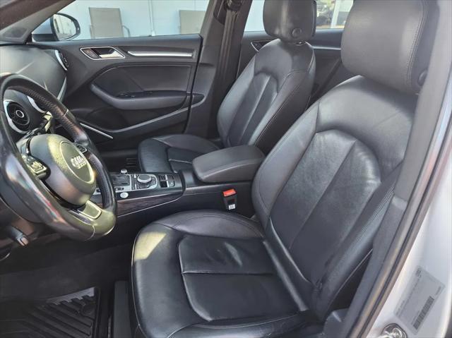 Photo of 2015 Gray Audi A3