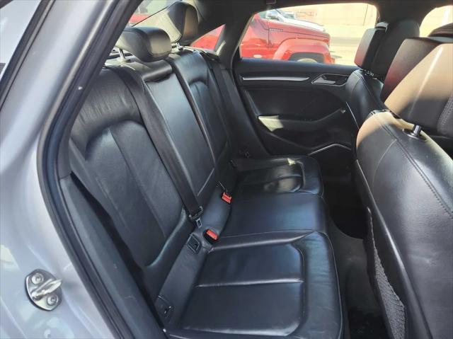Photo of 2015 Gray Audi A3