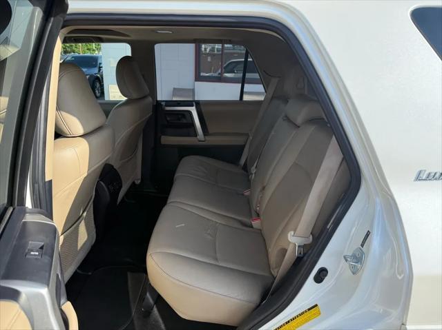 Photo of 2011 Blizzard Pearl Toyota 4Runner