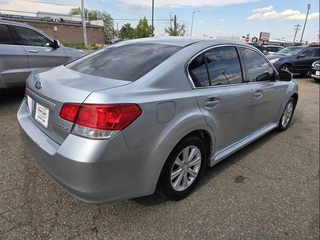 Photo of 2012 Ice Silver Metallic Subaru Legacy