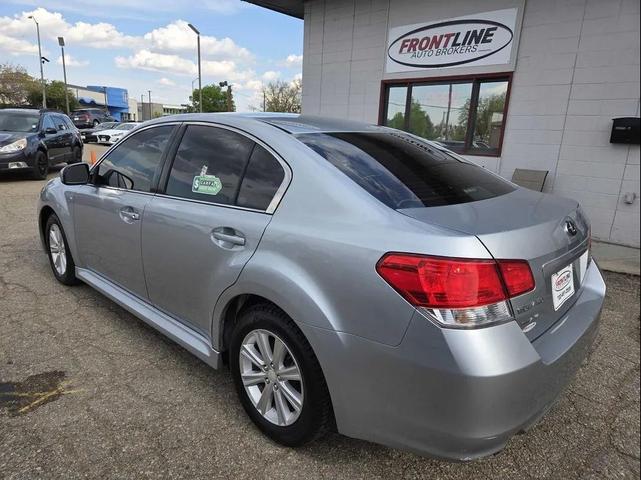 Photo of 2012 Ice Silver Metallic Subaru Legacy