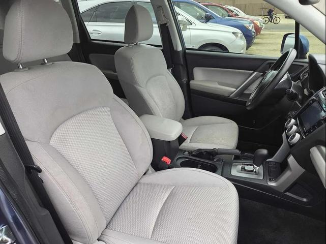 Photo of 2016 Quartz Blue Pearl Subaru Forester