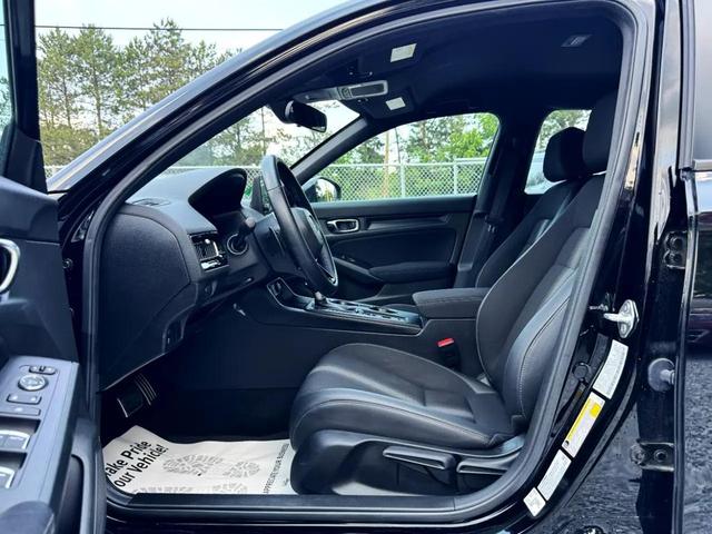 Photo of 2024 Crystal Black Pearl Honda Civic