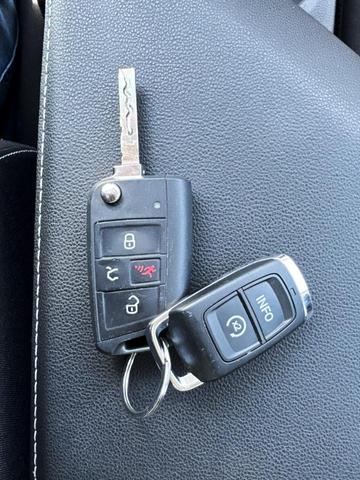 Photo of 2024 Platinum Gray Metallic Volkswagen Jetta