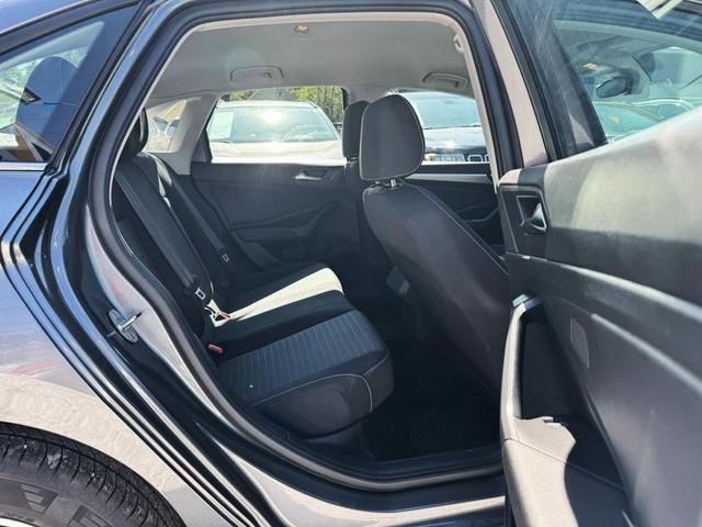 Photo of 2024 Platinum Gray Metallic Volkswagen Jetta