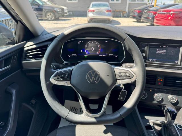 Photo of 2024 Platinum Gray Metallic Volkswagen Jetta