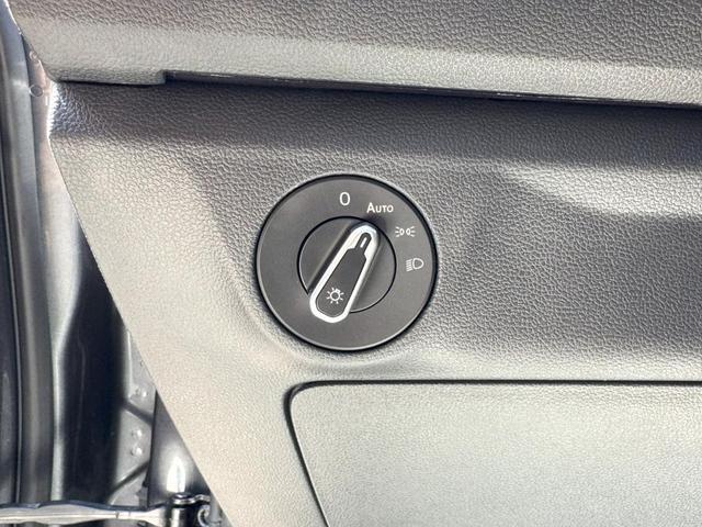 Photo of 2024 Platinum Gray Metallic Volkswagen Jetta