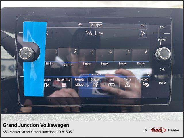 Photo of 2025 Deep Black Pearl Volkswagen Jetta