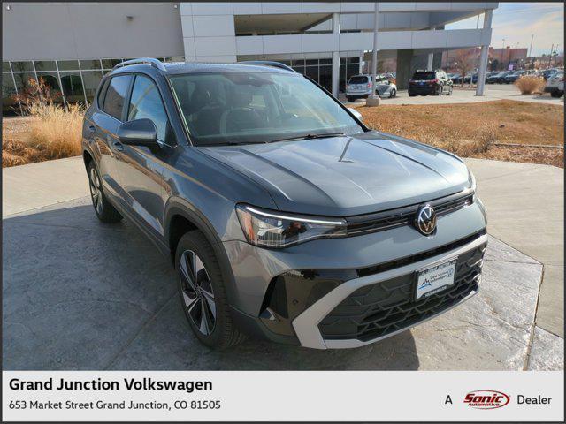 Photo of 2025 Platinum Gray Metallic Volkswagen Taos