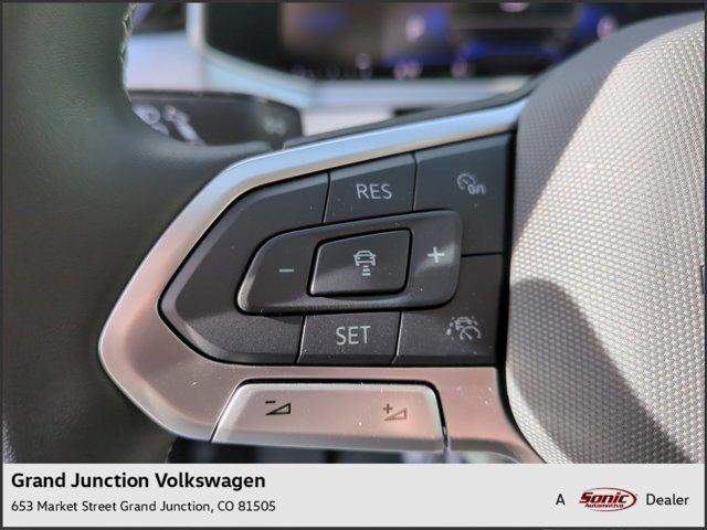 Photo of 2025 Platinum Gray Metallic Volkswagen Taos