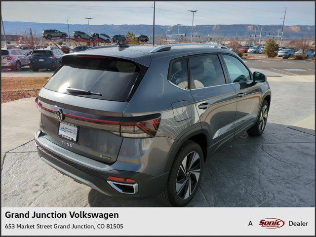 Photo of 2025 Platinum Gray Metallic Volkswagen Taos