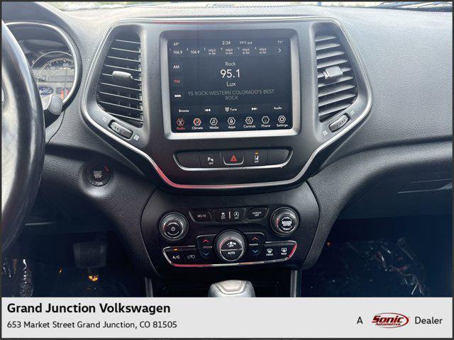 Photo of 2021 Granite Crystal Metallic Clearcoat Jeep Cherokee