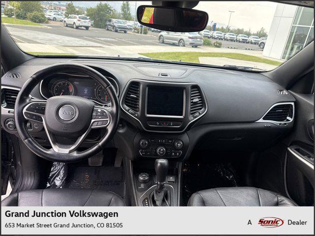 Photo of 2021 Granite Crystal Metallic Clearcoat Jeep Cherokee