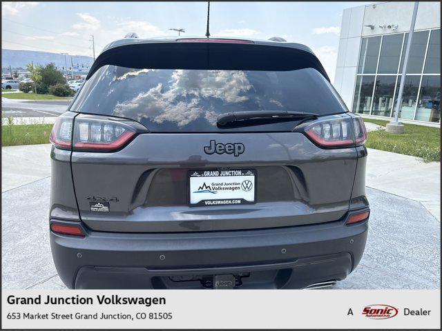 Photo of 2021 Granite Crystal Metallic Clearcoat Jeep Cherokee