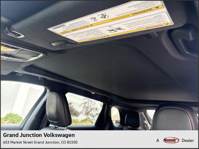 Photo of 2021 Granite Crystal Metallic Clearcoat Jeep Cherokee