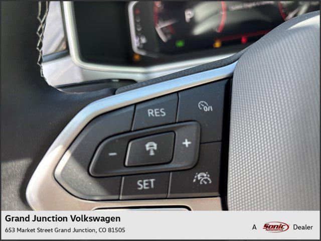 Photo of 2025 Platinum Gray Metallic Volkswagen Taos