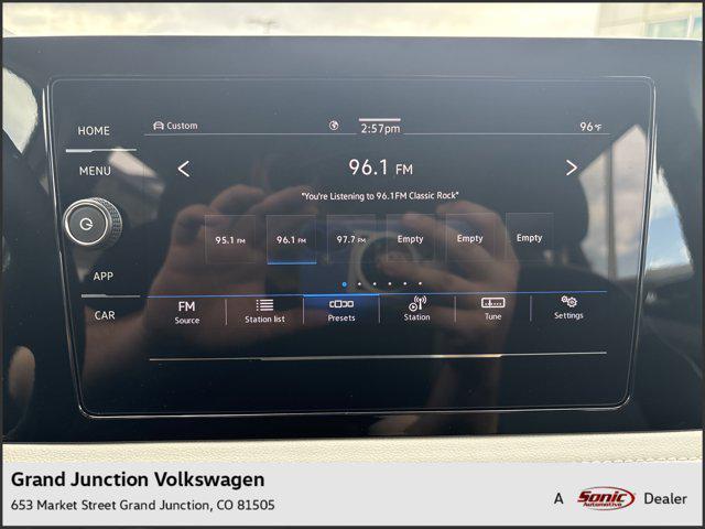 Photo of 2025 Pyrite Silver Volkswagen Taos