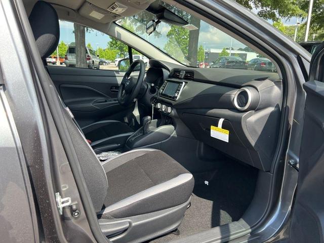 Photo of 2025 Gun Metallic Nissan Versa