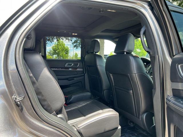 Photo of 2019 Magnetic Metallic Ford Explorer