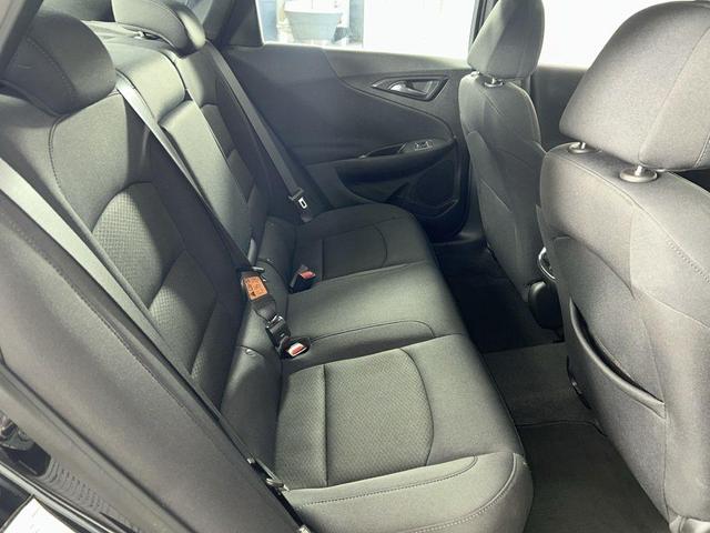 Photo of 2023 Mineral Gray Metallic Chevrolet Malibu