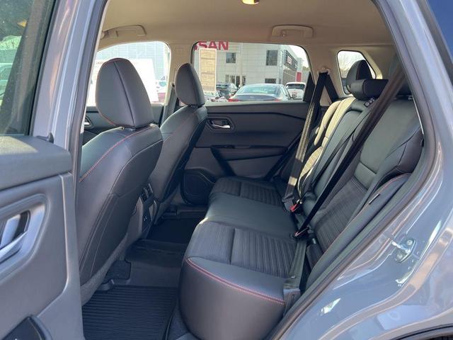 Photo of 2025 Boulder Gray Metallic Nissan Rogue